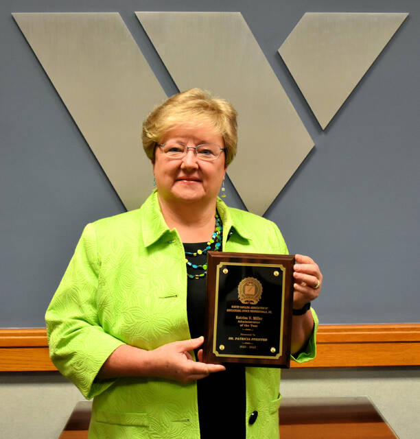 129519611_web1_Pfeiffer-AdminOfYr
Wayne Community College President Patty Pfeiffer holds the plaque she received as the winner of N.C. Association of Educational Office Professionals 2023 Katrina V. Miller Administrator of the Year Award. (Photo courtesy of WCC)