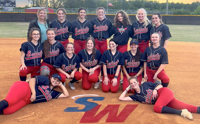 129618930_web1_SWteamSBphoto
The Southern Wayne High School softball team finished regular-season play 10-10 overall and hope to earn a bid to the N.C. High School Athletic Association playoffs. (Rudy Coggins|mountolivetribune.com)