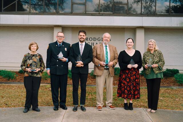 130165907_web1_DSC08022
From left, Genevieve Taylor, Brandon Hickey, Michael Burkette Hood, James Cahoon, Sarah Williamson, and Francine Elks Cooke. (Photo courtesy UMO)