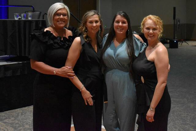 130435610_web1_Picture2
Southeastern Cancer Care board member Holly Hardee, Jenna Thorton, Dawn Womble, and Director Emma Barnes at the Cures for the Colors Gala last year.
