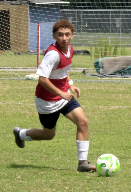 130887875_web1_SWLuisCastillo
Luis Castillo collected Southern Waynes lone goal in a non-conference loss to Greene Central on Wednesday evening. (Rudy Coggins|mountolivetribune.com)