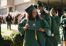 
			
				                                The University of Mount Olive will hold graduation services Friday, Dec. 13. (UMO photo)
 
			
		
