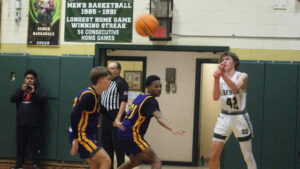 North Duplin pulls away for dominant win over Eagles