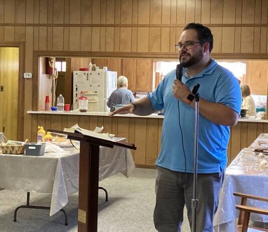 
			
				                                Faison Methodist Church Pastor David Helbig leads a devotion at Faison Presbyterian Church during one of this season’s Lenten lunches. Lenten lunches will be held every Wednesday, noon to 1 p.m., at the Presbyterian Church until Easter. (Kathy Grant Westbrook|mountolivetribune.com)
 
			
		