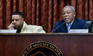 Mount Olive mayor calls out board members during surprise statement at recent meeting
