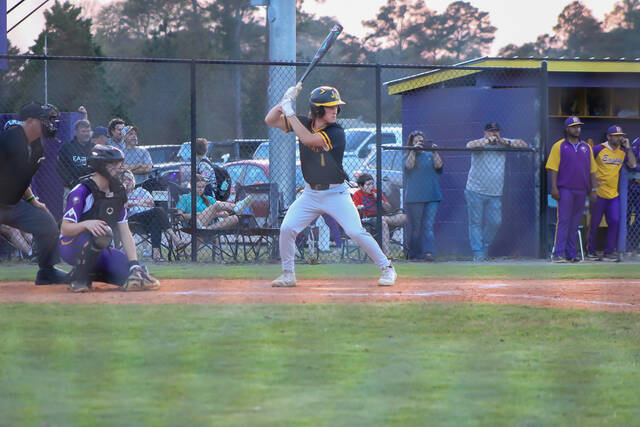 Eagles take control of Tigers early in matchup