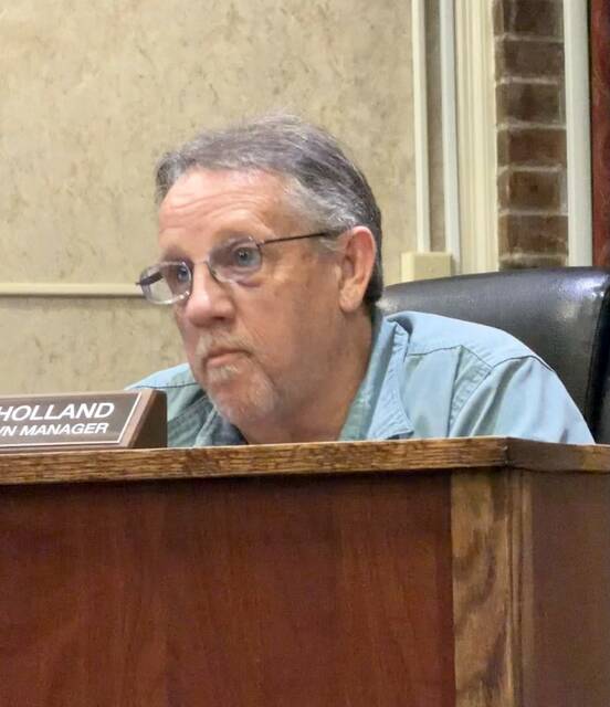 Mount Olive hires new town manager