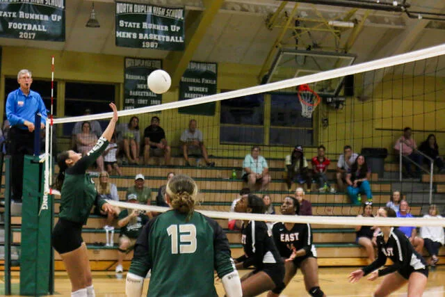 North Duplins No. 10 Yesenia Gomez makes a big defensive play to keep the rally alive and help the Lady Rebels add another point.